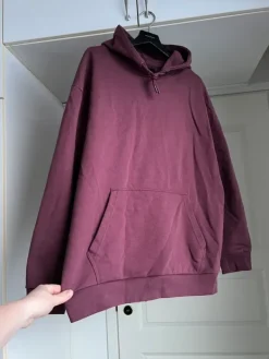 Discount Lager 157 Viininpunainen huppari