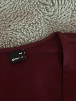 Best Gina Tricot Viininpunainen pitkähihainen