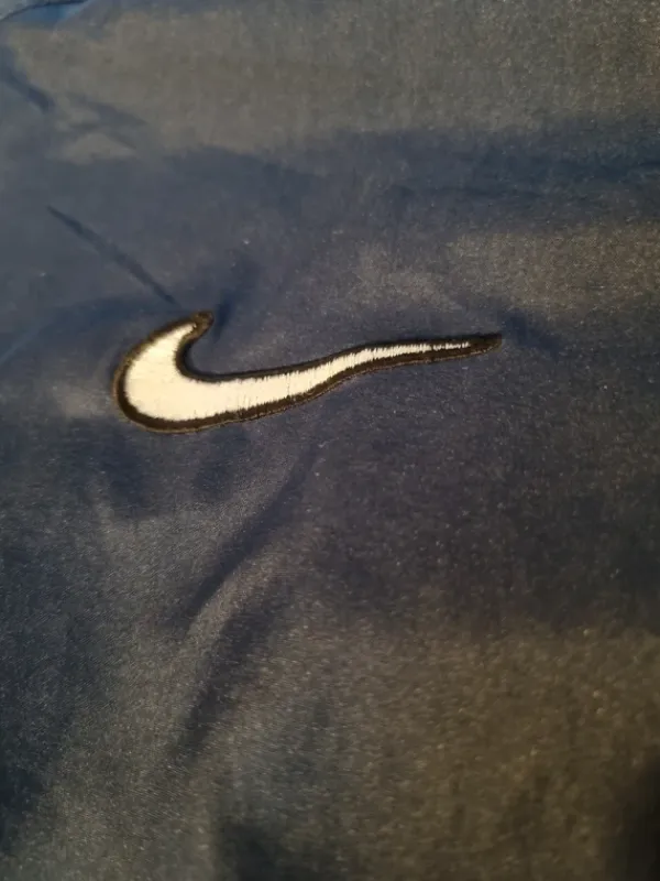 Clearance Nike Vintage windbreaker size m blue and white