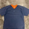 Discount Nike Vintage 90s center swoosh t-shirt