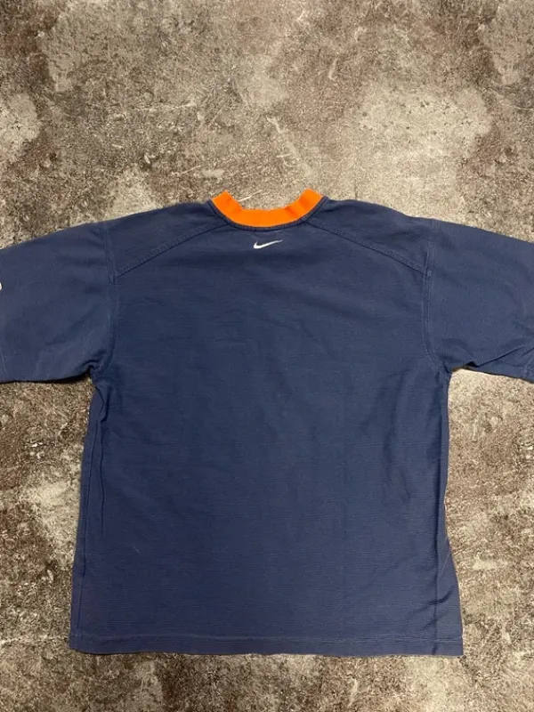 Discount Nike Vintage 90s center swoosh t-shirt