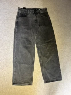 Clearance volcom baggy jeans