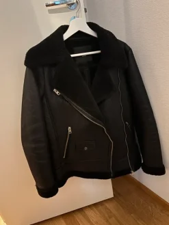 Clearance Vuorellinen tekonahkatakki