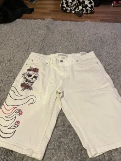 New SMOG White alt baggy jorts