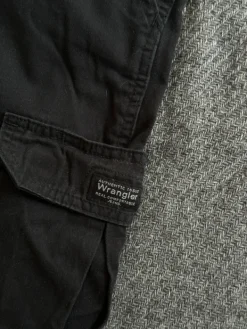 Discount Wrangler cargo shorts