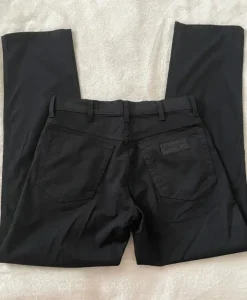 New Wrangler housut W31 L32